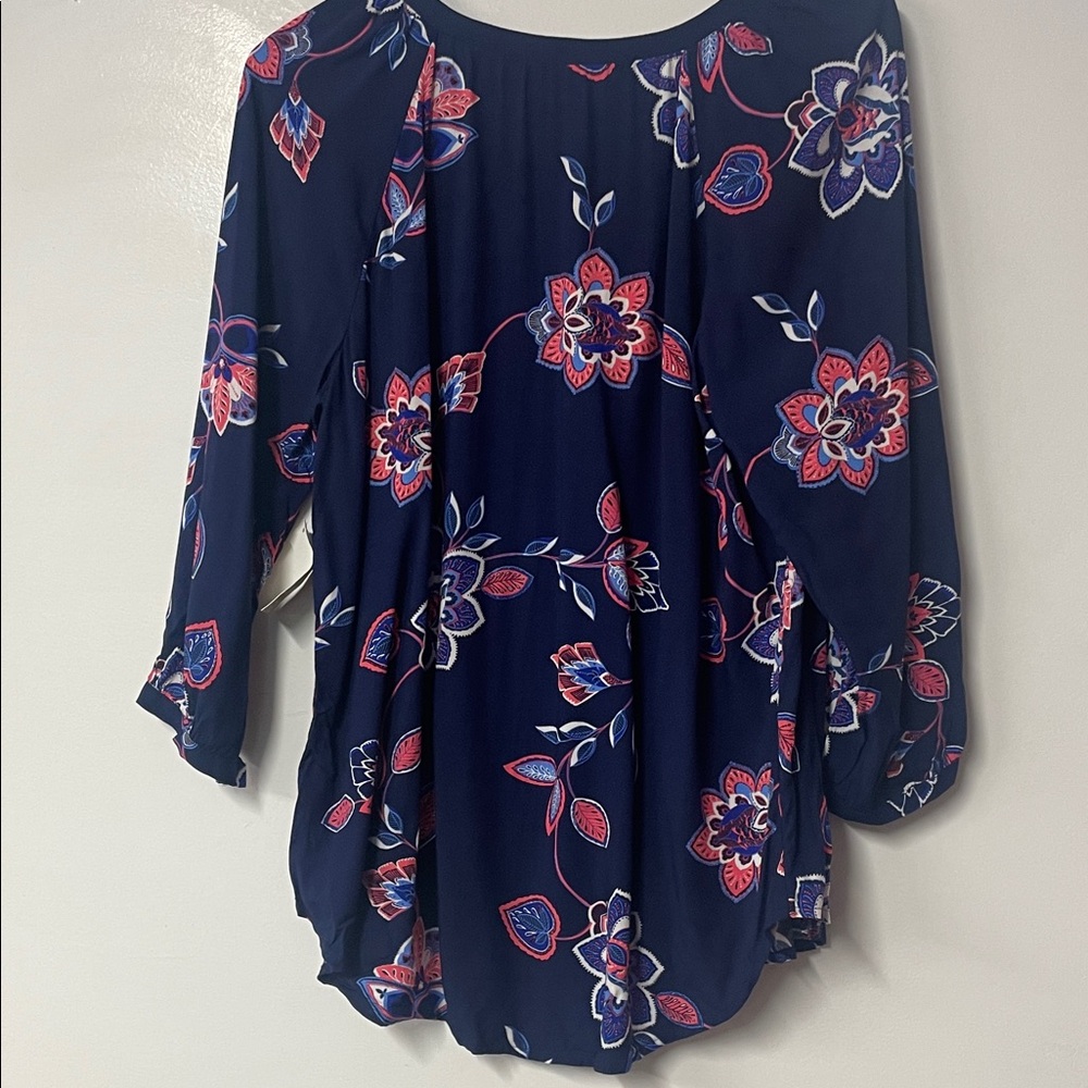 St. Johns Bay Womens Top Size XL - Picture 5 of 5
